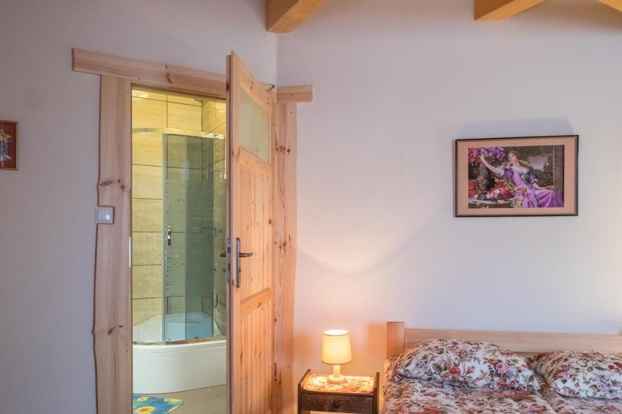 Miodowa Kolonia Bed & Breakfast Białowieża Eksteriør bilde