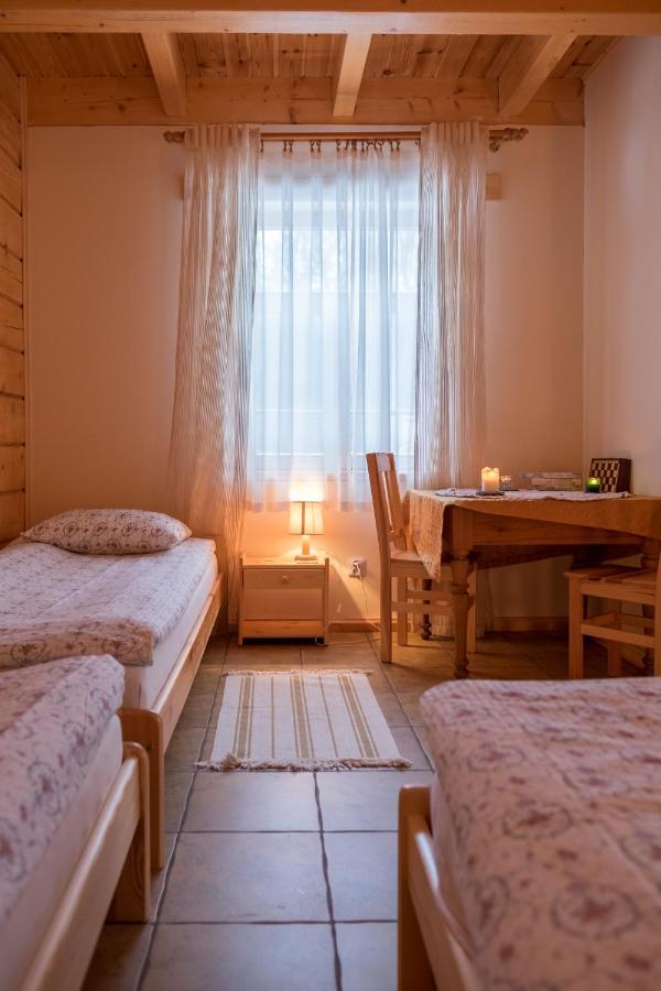 Miodowa Kolonia Bed & Breakfast Białowieża Eksteriør bilde