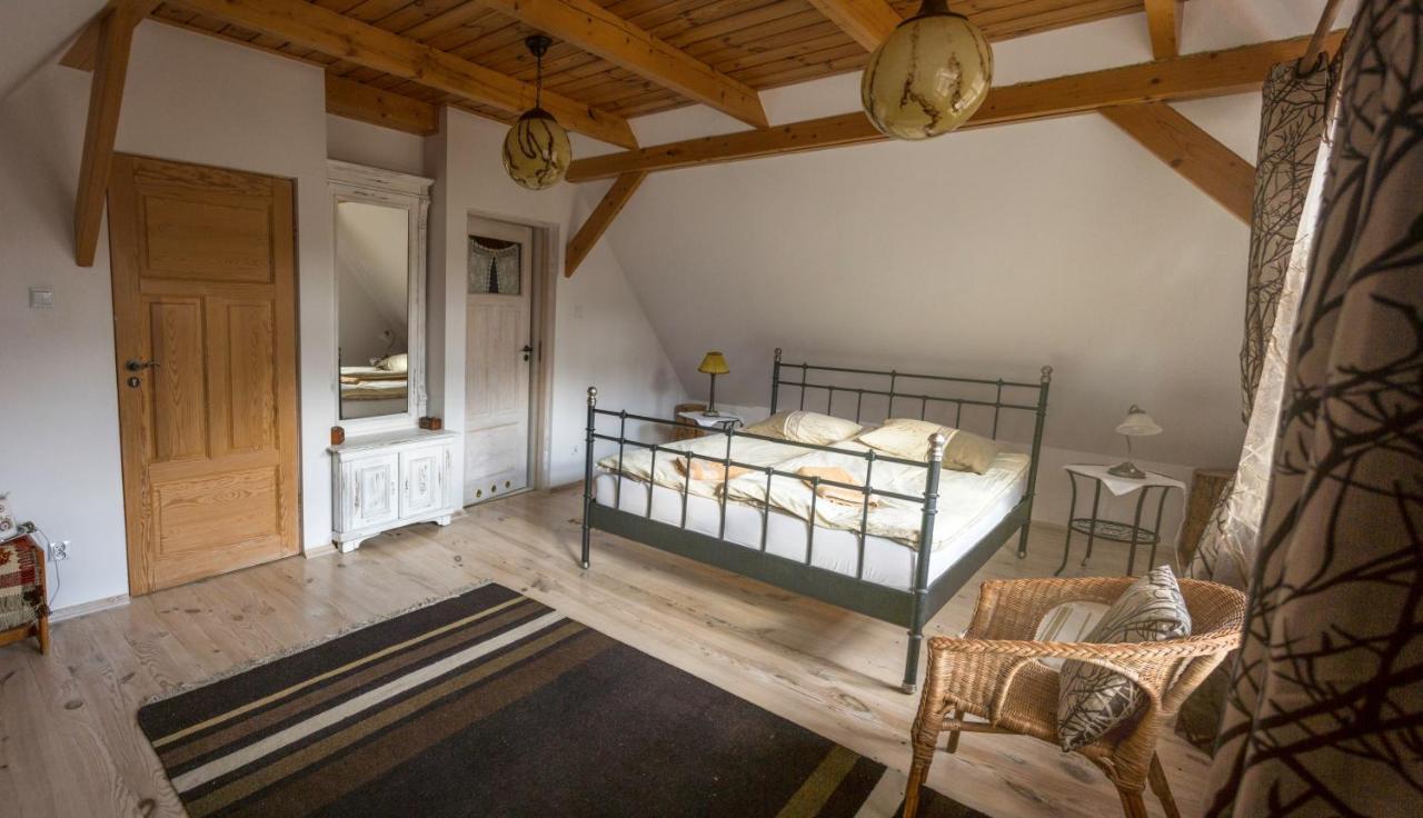 Miodowa Kolonia Bed & Breakfast Białowieża Eksteriør bilde